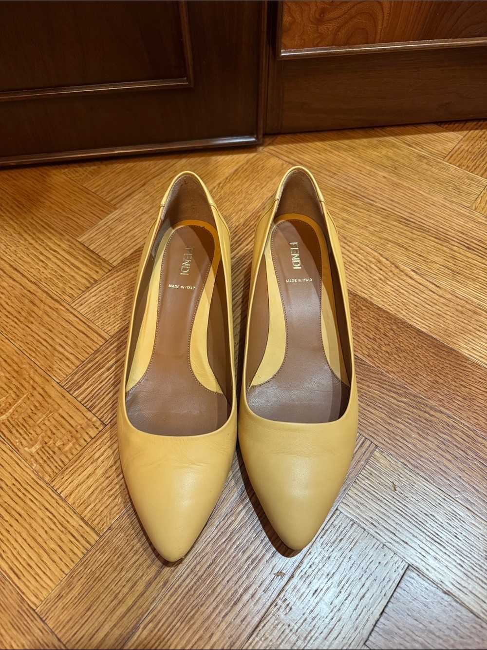 Fendi Yellow Pointed-Toe Leather Pumps